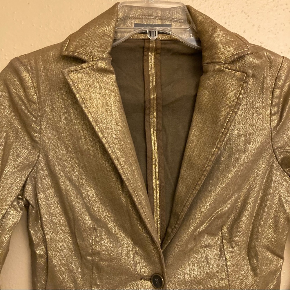 Gold Jacket - Picture 2 of 12